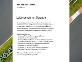 Fahrzeugbild eines Porsche 992 in weiß.