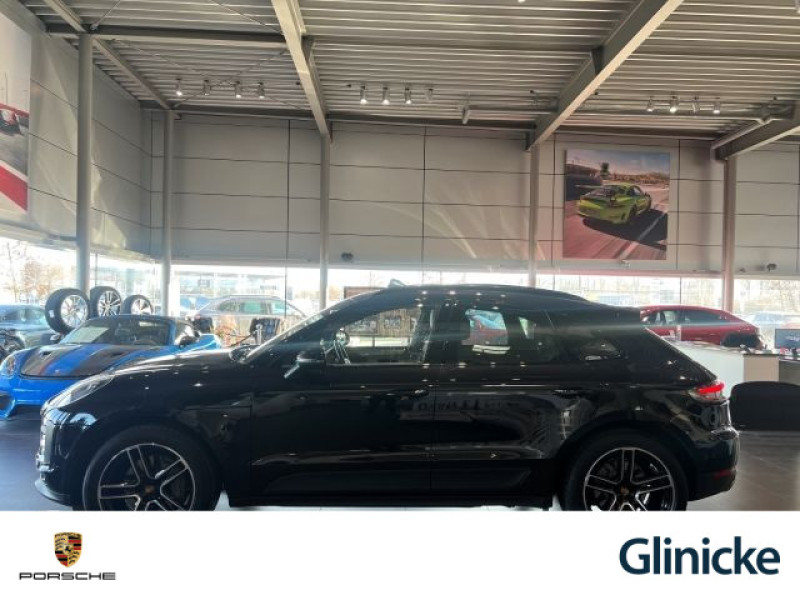 Porsche - Macan