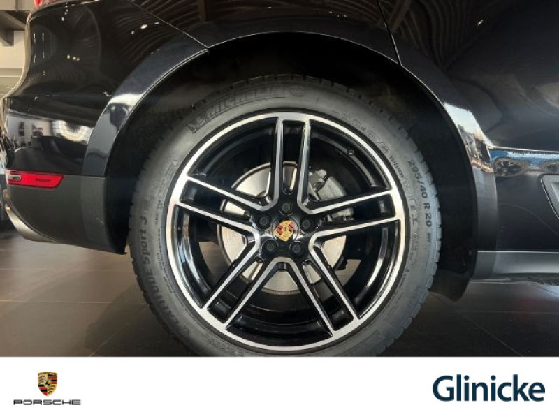 Porsche - Macan
