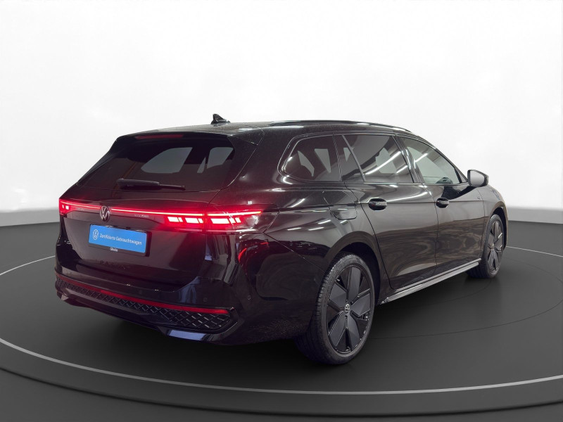 Volkswagen - Passat Variant