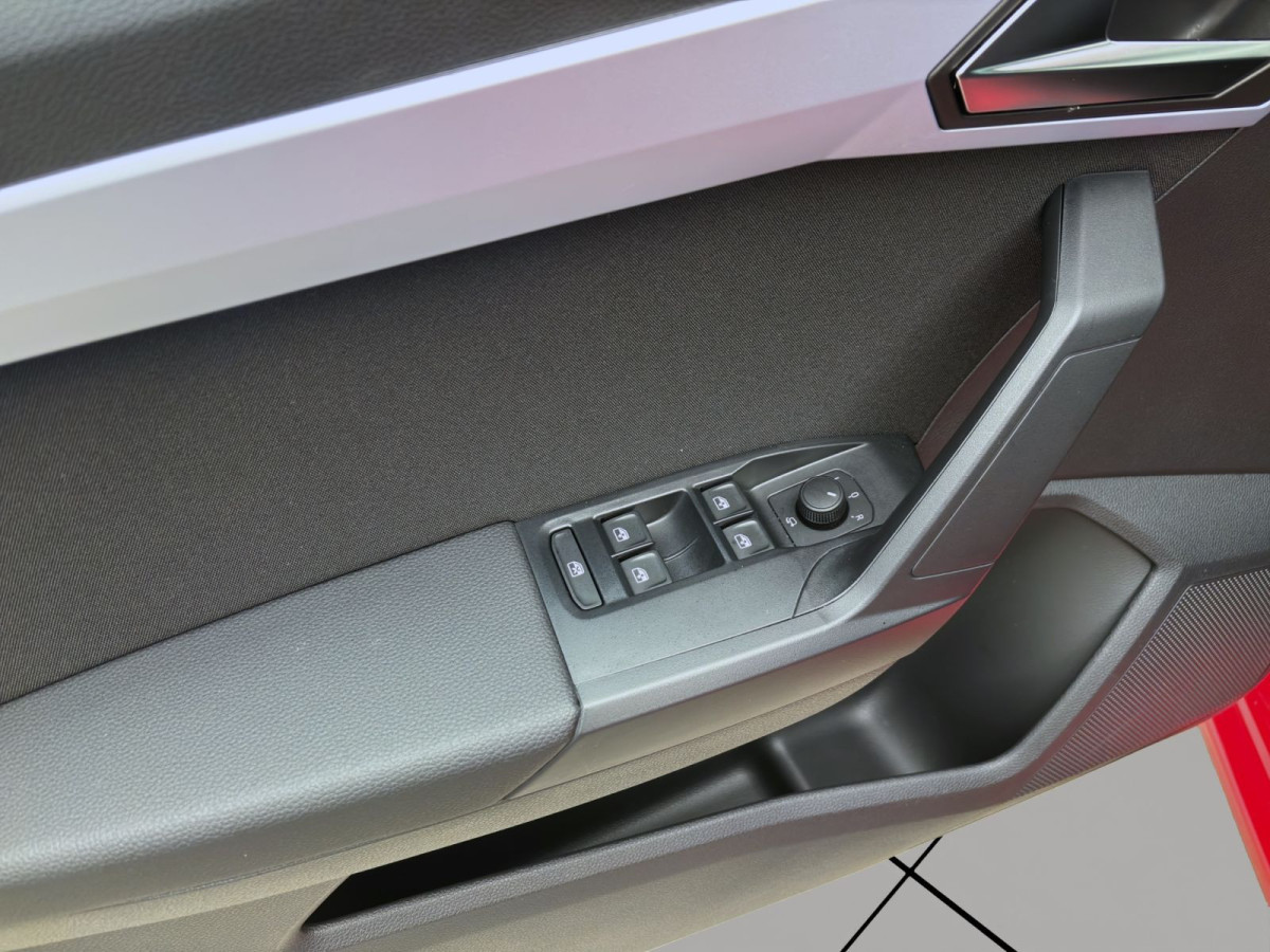 Thumb 9: Seat Ibiza 1.0 TSI DSG FR PDC KAMERA SITZHZG LED