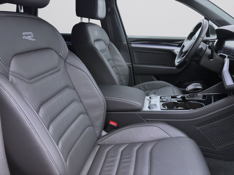 Bild 15: Volkswagen Touareg 3.0 TDI V6 Tiptronic 4M R-LINE STDHZG LUFT NAVI HuD