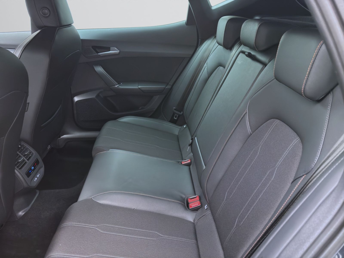 Thumb 14: Cupra Formentor 1.5 eTSI DSG NAVI 360° PDC LED SITZHZG