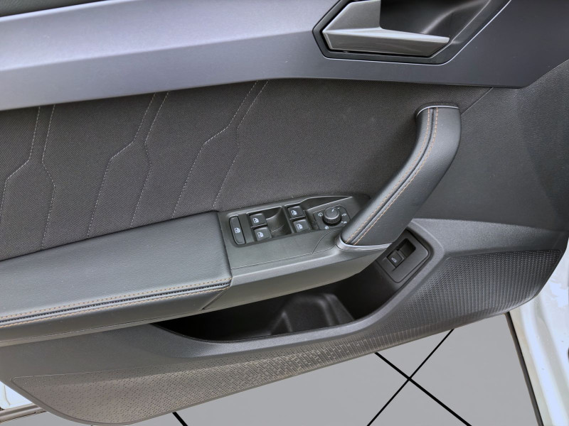 Bild 9: Cupra Formentor 1.5 eTSI DSG NAVI 360° PDC LED SITZHZG