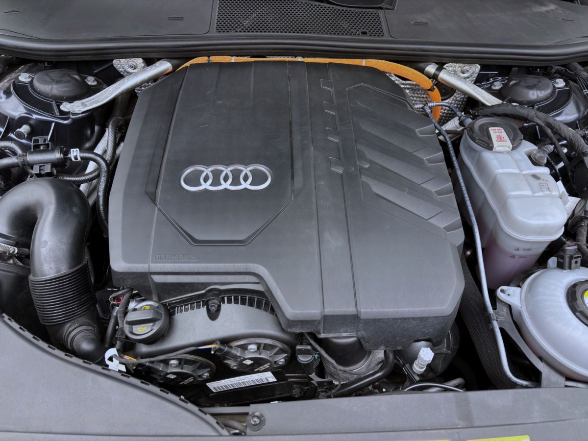 Thumb 17: Audi A6 Avant 50 TFSIe Q S LINE PANO NAVI SITZHZG LED