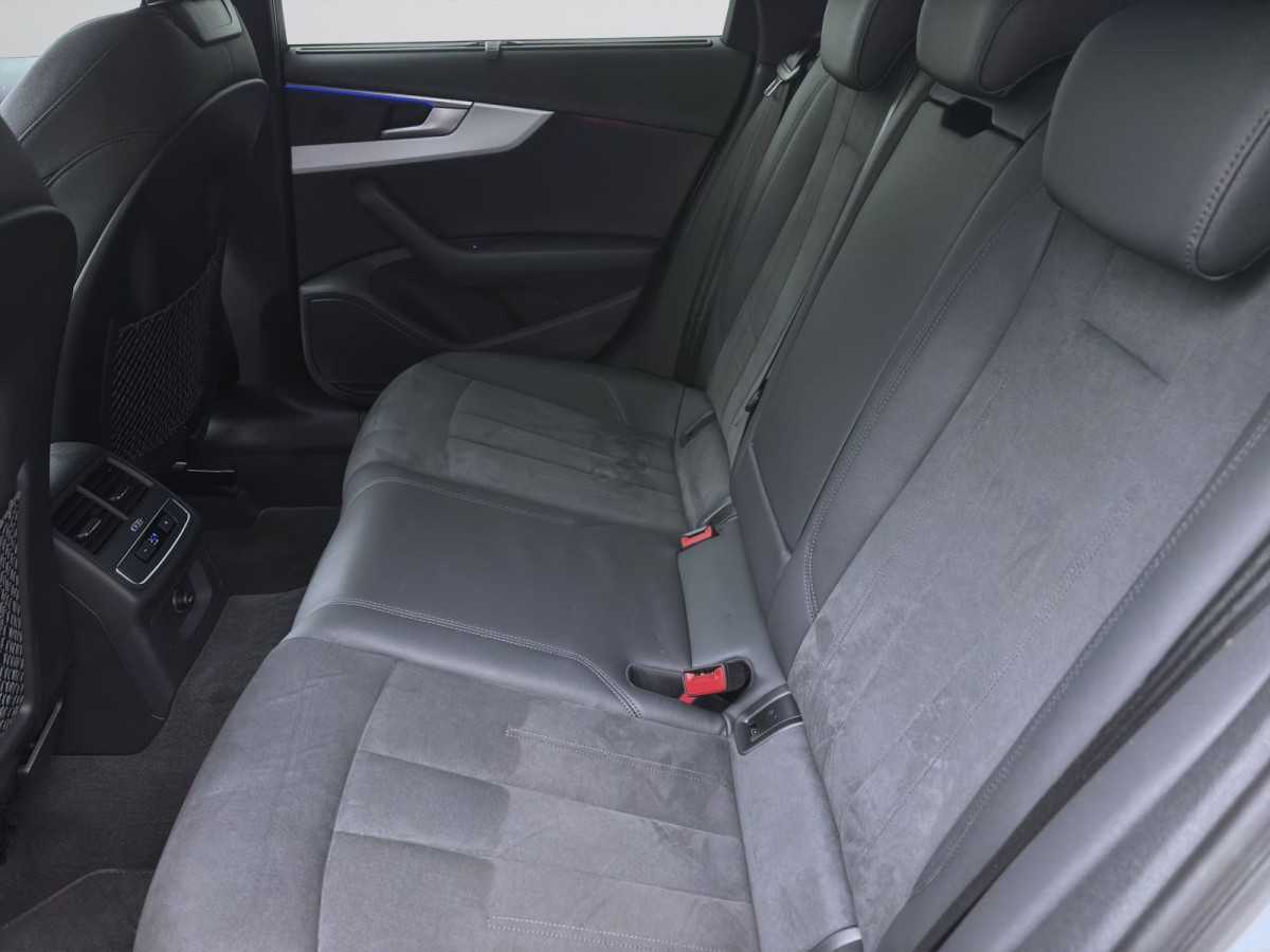 Thumb 14: Audi A4 Avant 30 TDI ADVANCED STDHZG AHK NAVI KAMERA