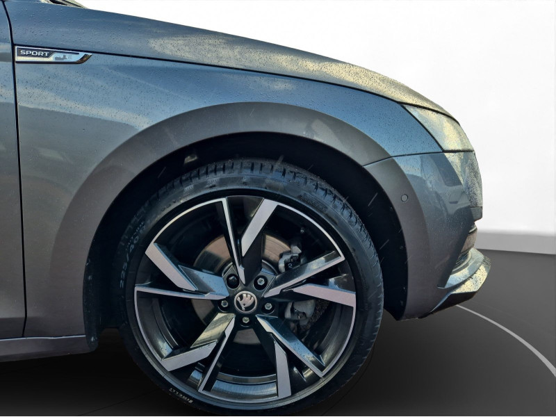 &Scaron;koda - Octavia