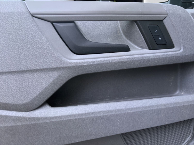 Bild 9: Volkswagen Crafter 35 Kasten 2.0 TDI LANG HOCHDACH FWD NUR HÄNDLER ODER EXPORT !!! MOTORSCHADEN