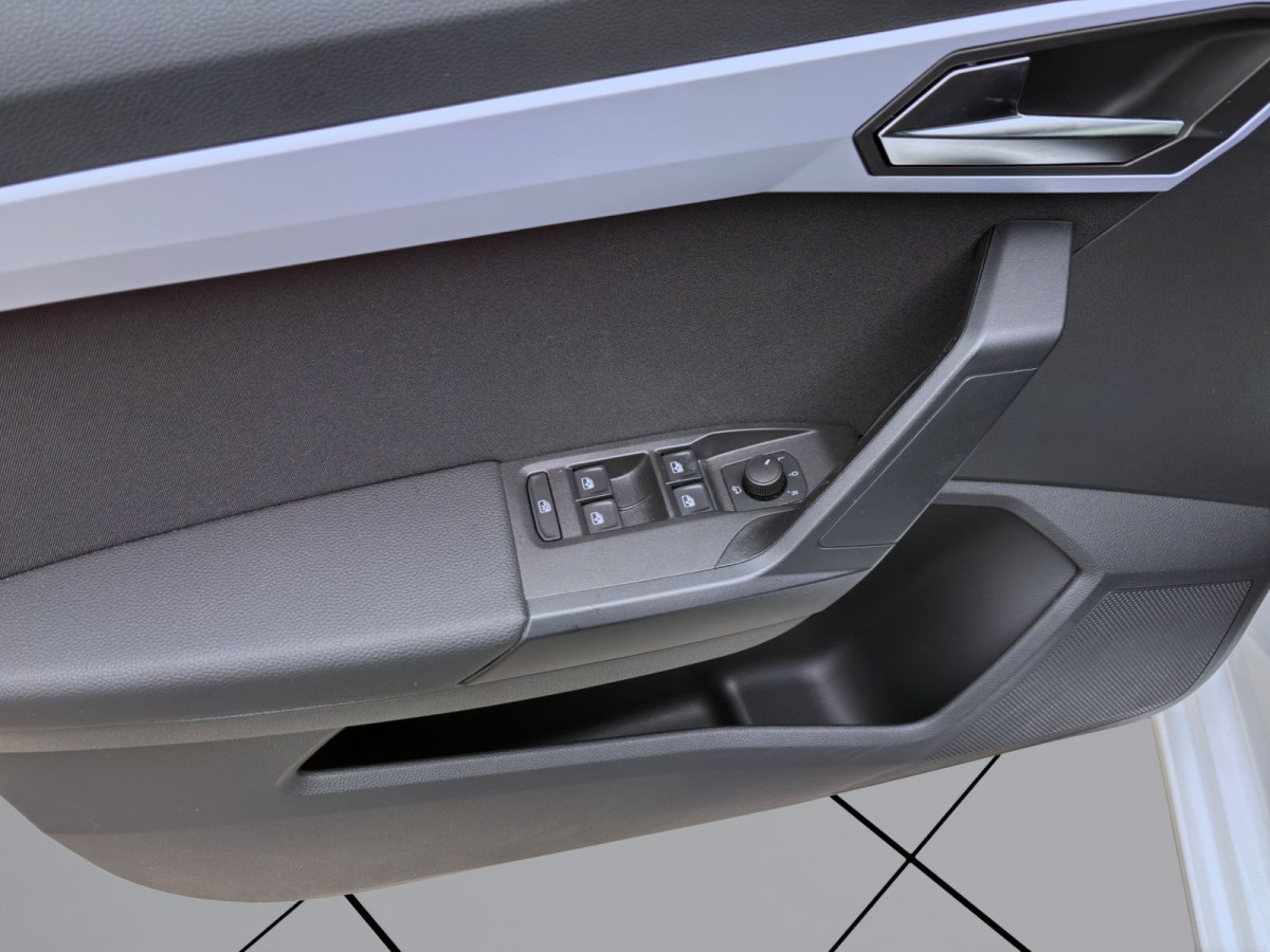 Thumb 9: Seat Ibiza 1.0 TSI DSG FR KLIMA KAMERA PDC SHZG