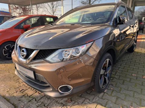 Automodell: Qashqai in der Farbe braun