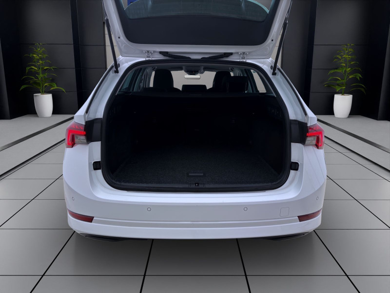 Bild 3: Škoda Octavia Combi 2.0 TDI DSG STYLE NAVI AHK KLIMA SHZG