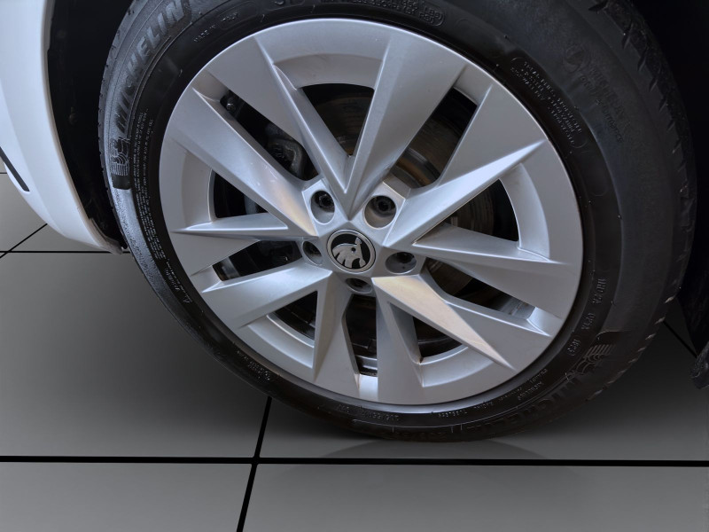Bild 7: Škoda Octavia Combi 2.0 TDI DSG STYLE NAVI AHK KLIMA SHZG