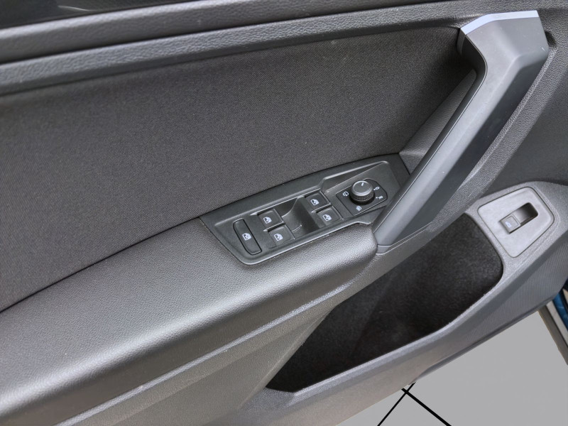 Bild 9: Volkswagen Tiguan 2.0 TDI DSG ELEGANCE STDGZG PANO AHK MATRIX