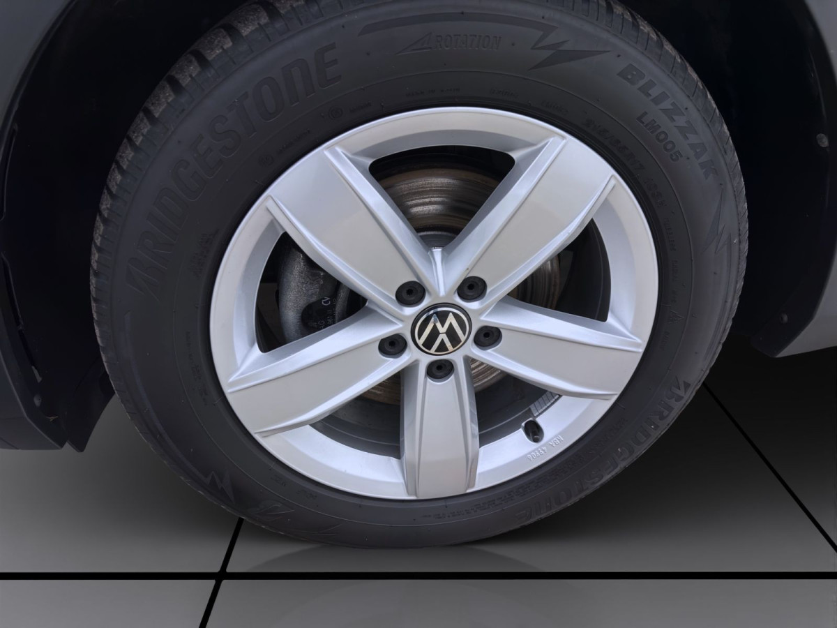 Thumb 7: Volkswagen Tiguan 2.0 TDI DSG ELEGANCE STDGZG PANO AHK MATRIX