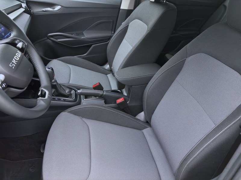 Bild 8: Škoda Fabia 1.0 TSI DSG TOUR KLIMA PDC LED SHZG