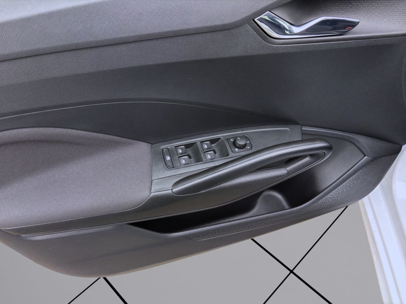 Bild 9: Škoda Fabia 1.0 TSI DSG TOUR KLIMA PDC LED SHZG