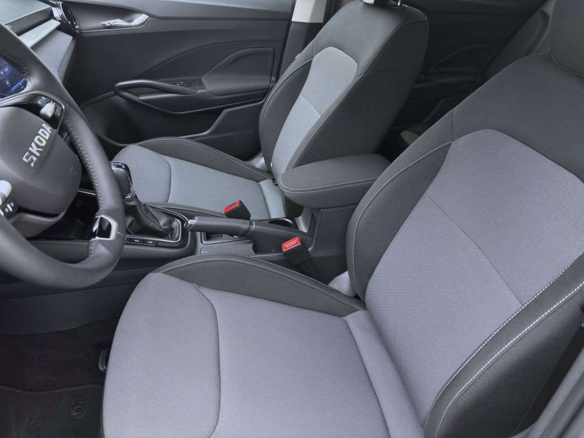 Thumb 8: Škoda Fabia 1.0 TSI DSG TOUR KLIMA PDC LED SHZG