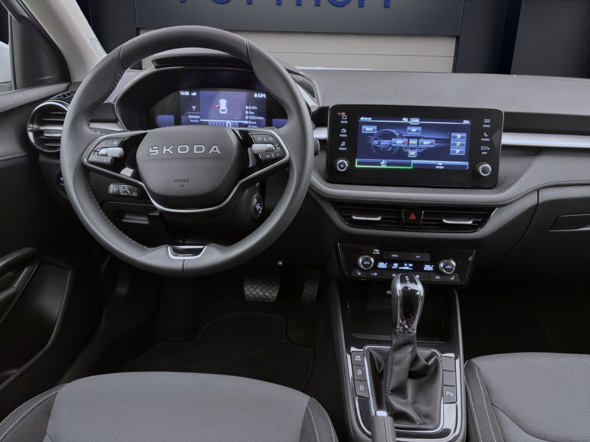 Thumb 12: Škoda Fabia 1.0 TSI DSG TOUR KLIMA PDC LED SHZG