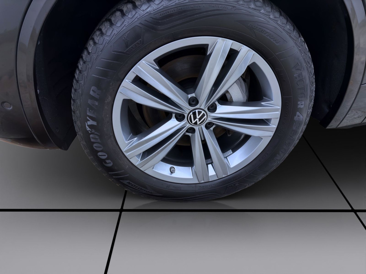 Thumb 7: Volkswagen Touareg 3.0 TDI 4M R-LINE NAVI KAMERA SITZHZG ACC