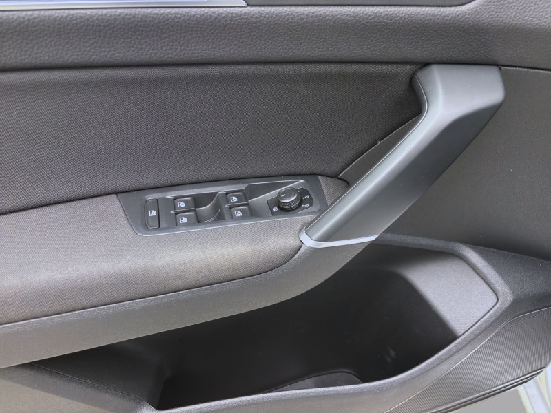 Bild 9: Volkswagen Touran 1.5 TSI DSG UNITED NAVI SITZHZG PDC ACC