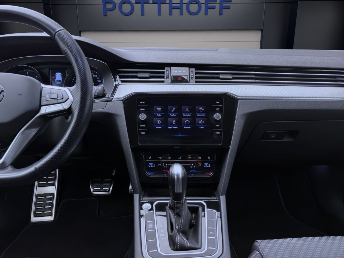 Thumb 13: Volkswagen Passat Variant 2.0 TDI DSG BUSINESS AHK NAVI KAMERA HuD ACC