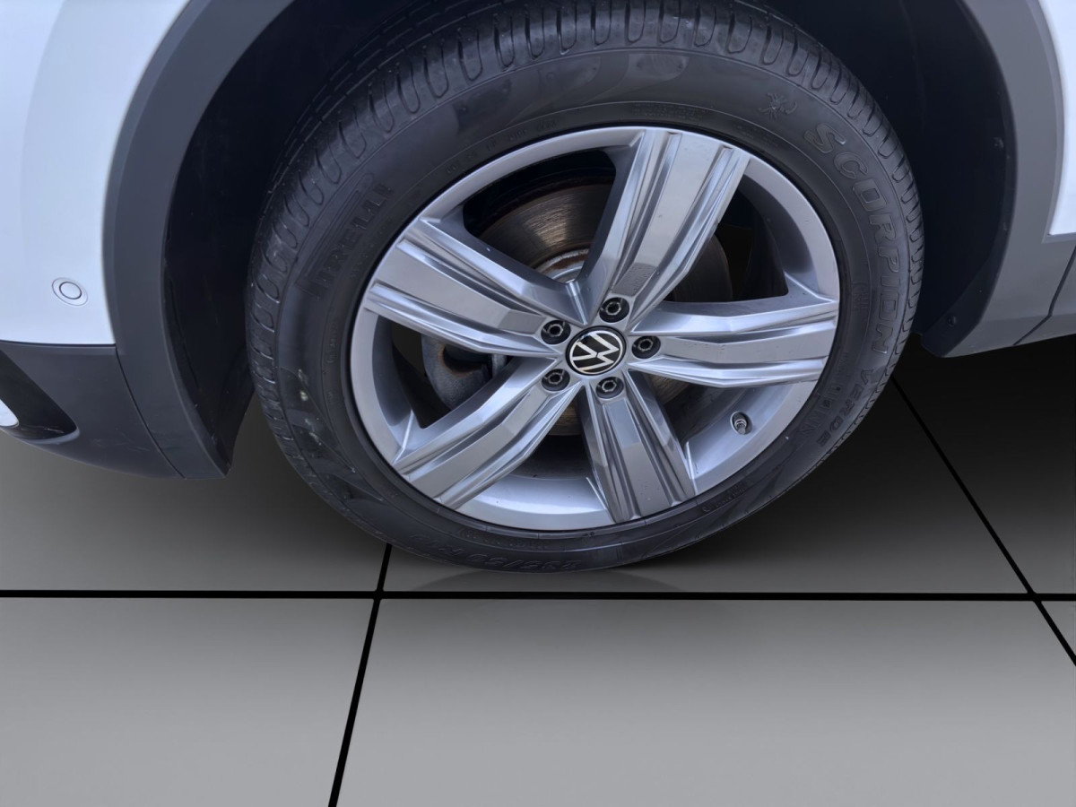 Thumb 7: Volkswagen Tiguan Allspace 2.0 TDI DSG 4M ELEGANCE PANO AHK STDHZG IQ.LIGHT