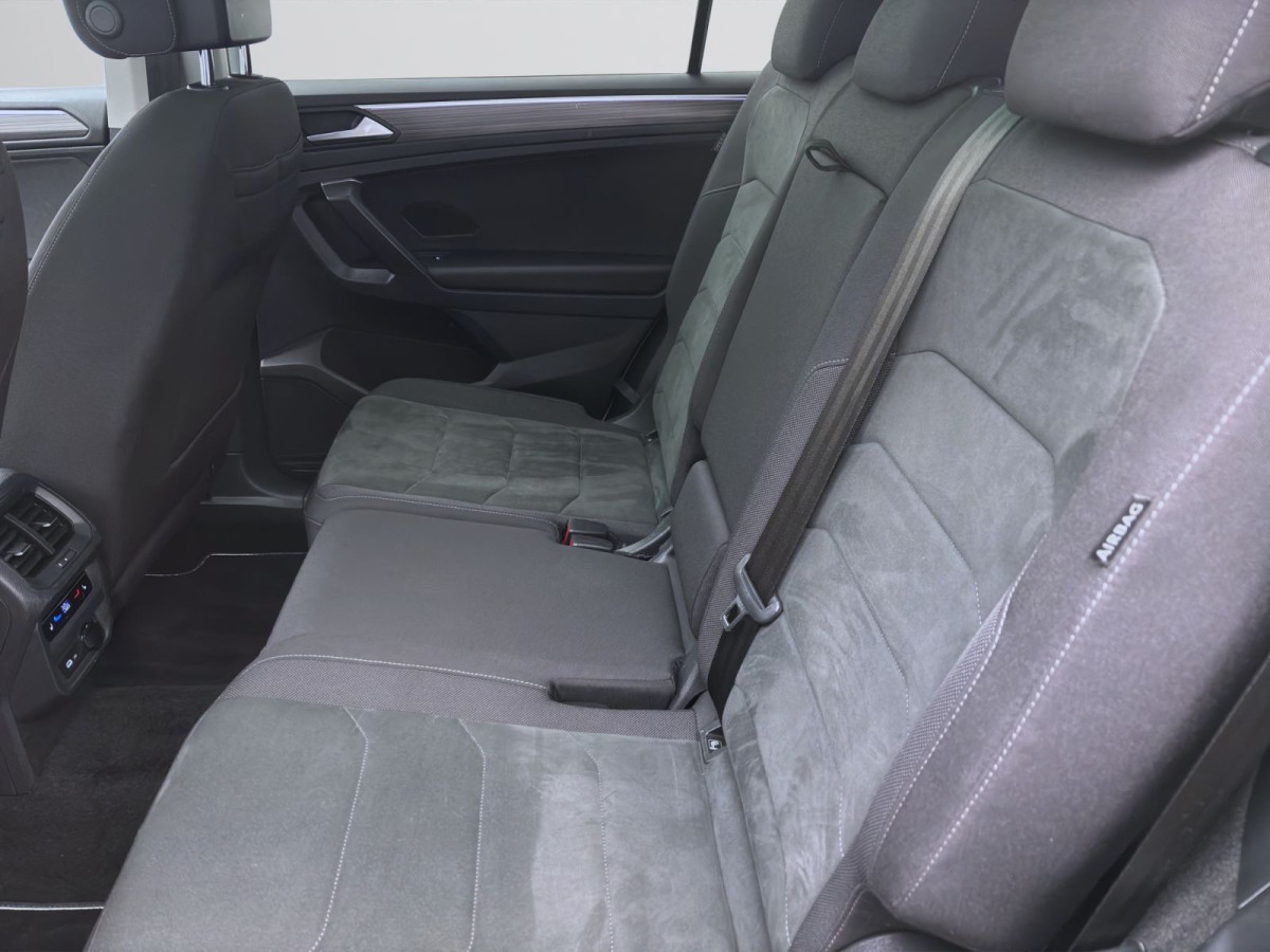 Thumb 14: Volkswagen Tiguan Allspace 2.0 TDI DSG 4M ELEGANCE PANO AHK STDHZG IQ.LIGHT