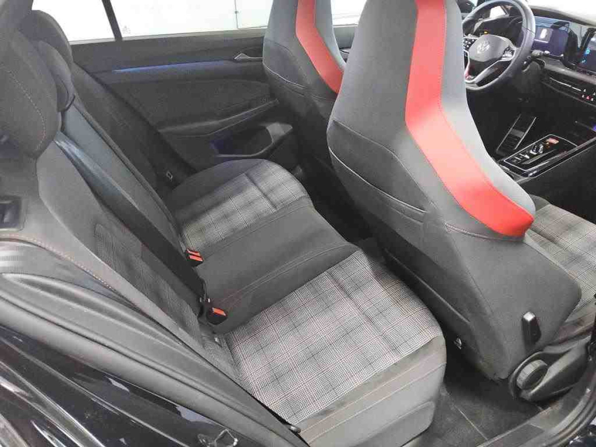 Thumb 6: Volkswagen Golf GTI NAVI KLIMA PDC SHZG ACC LM17