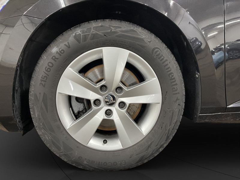 &Scaron;koda - Superb