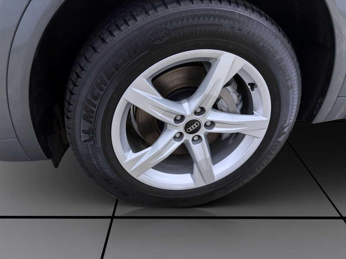 Thumb 7: Audi Q5 40 TDI Q S LINE AHK NAVI KAMERA VIRTUAL