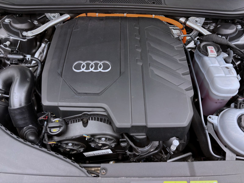 Bild 17: Audi A6 Avant 55 TFSIe Q SPORT MATRIX NAVI HuD KAMERA