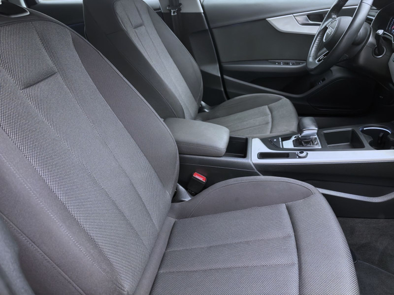 Bild 15: Audi A4 Avant 40 TFSI Q MATRIX NAVI KAMERA SITZHZG