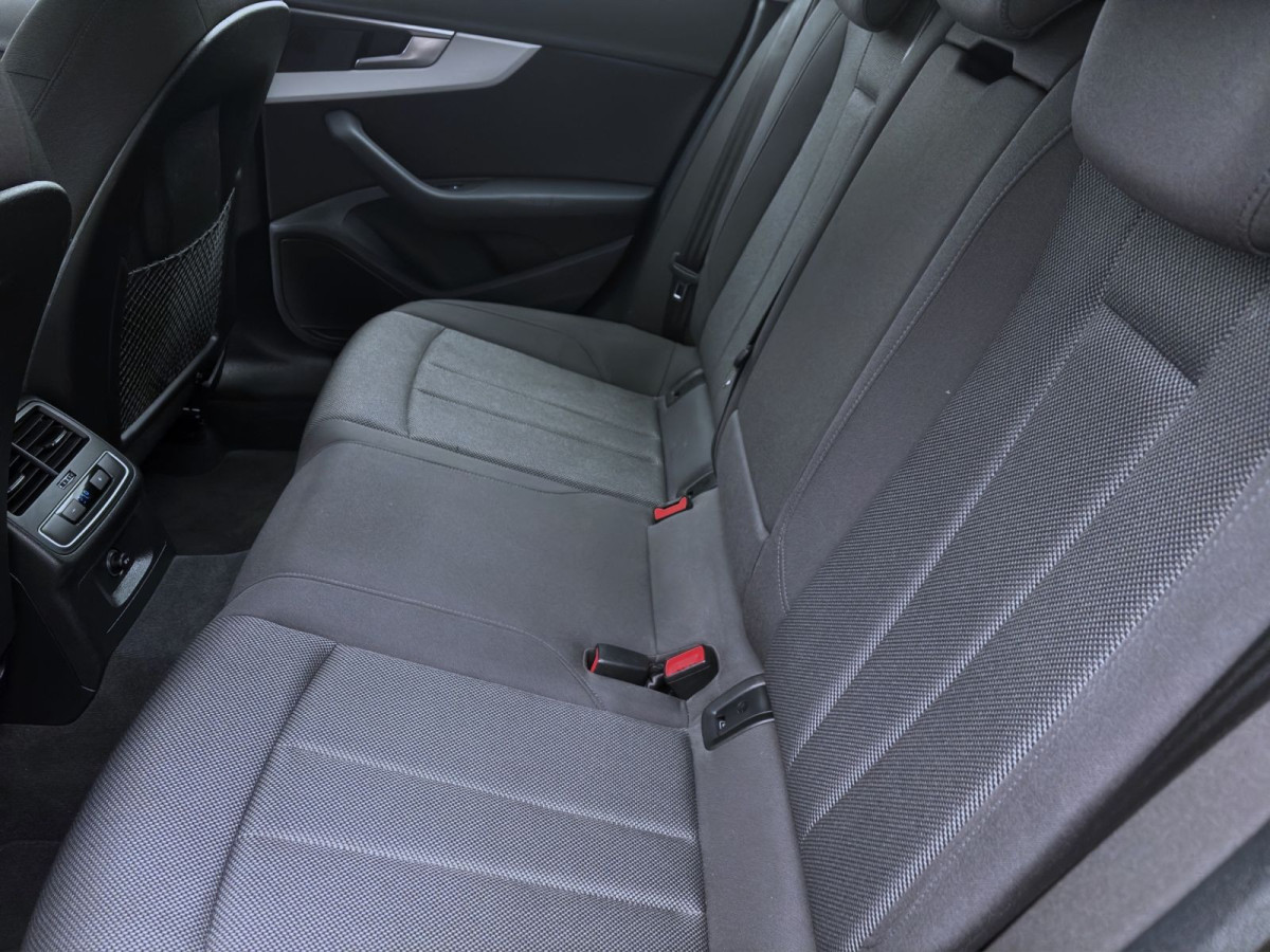 Thumb 14: Audi A4 Avant 40 TFSI Q MATRIX NAVI KAMERA SITZHZG