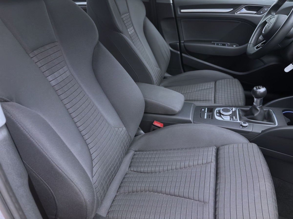 Thumb 14: Audi A3 Limousine 35 TFSI SPORT NAVI XENON SITZHZG PDC