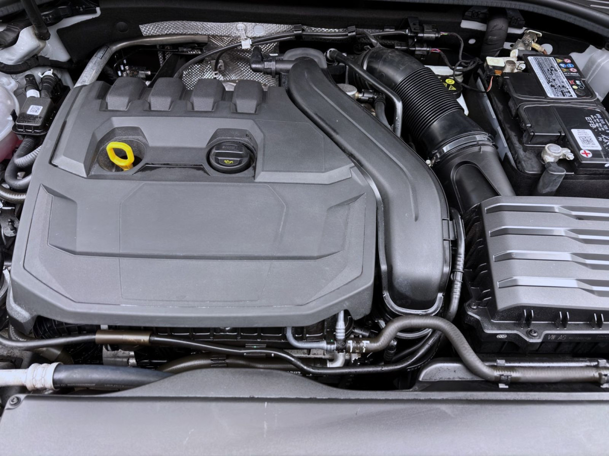 Thumb 16: Audi A3 Limousine 35 TFSI SPORT NAVI XENON SITZHZG PDC