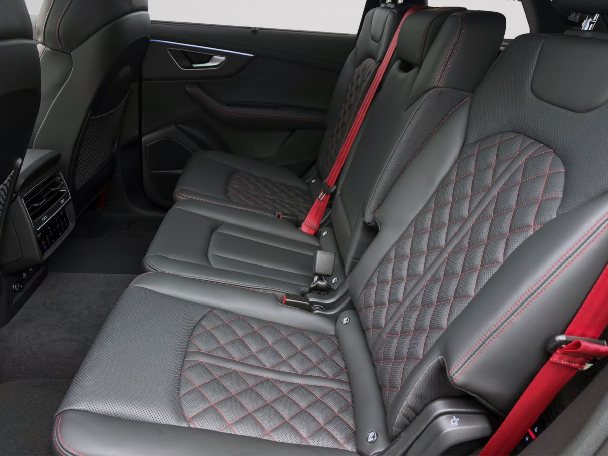 Thumb 14: Audi Q7 SUV TDI Q S LINE BUSINESS AHK B&O PANO MASSAGE HUD WR20