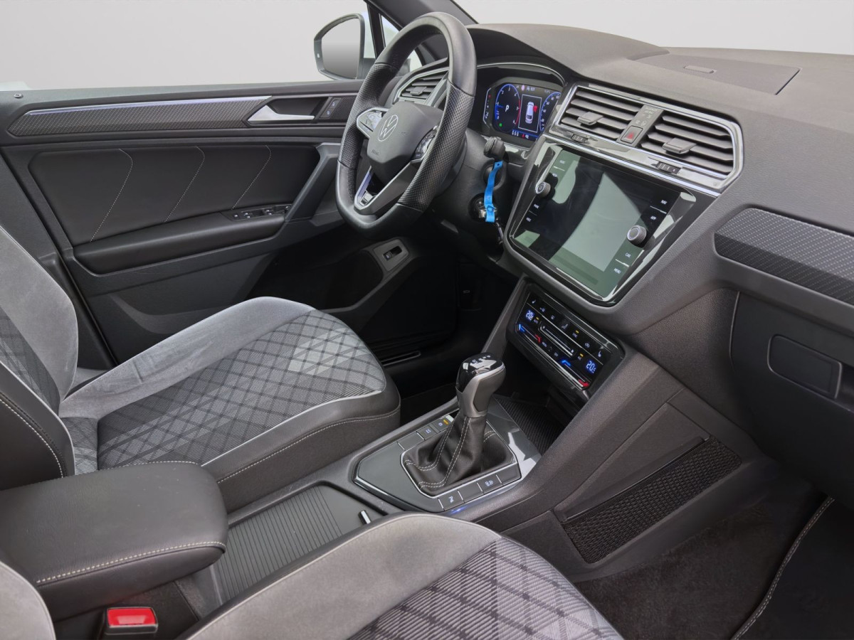 Thumb 16: Volkswagen Tiguan 2.0 TDI DSG R-LINE NAVI AHK KLIMA SHZG