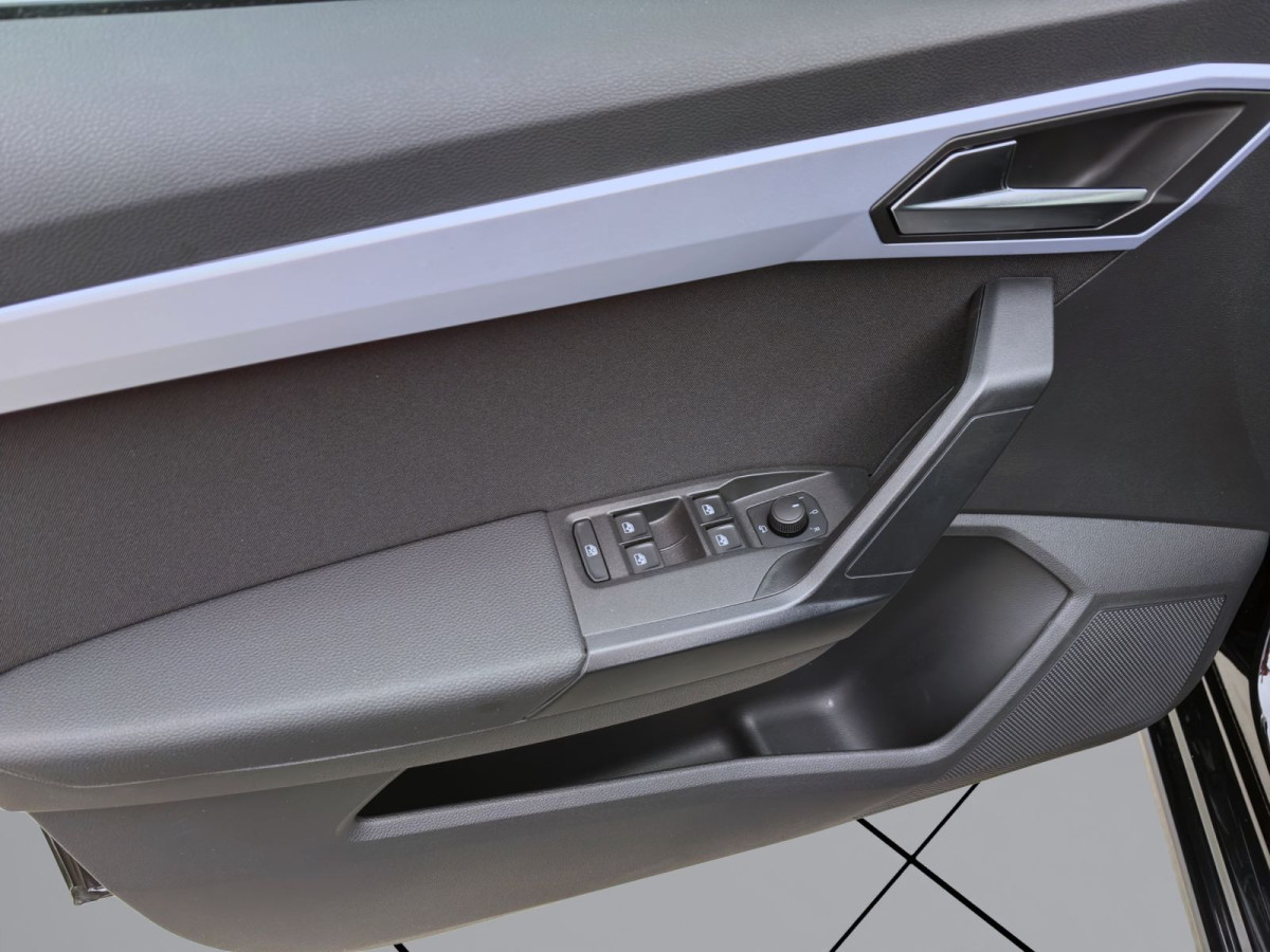 Thumb 9: Seat Ibiza 1.0 TSI DSG FR KAMERA PDC LED SITZHZG