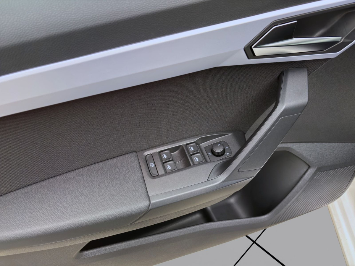 Thumb 9: Seat Ibiza 1.0 TSI DSG FR KAMERA PDC LED SITZHZG