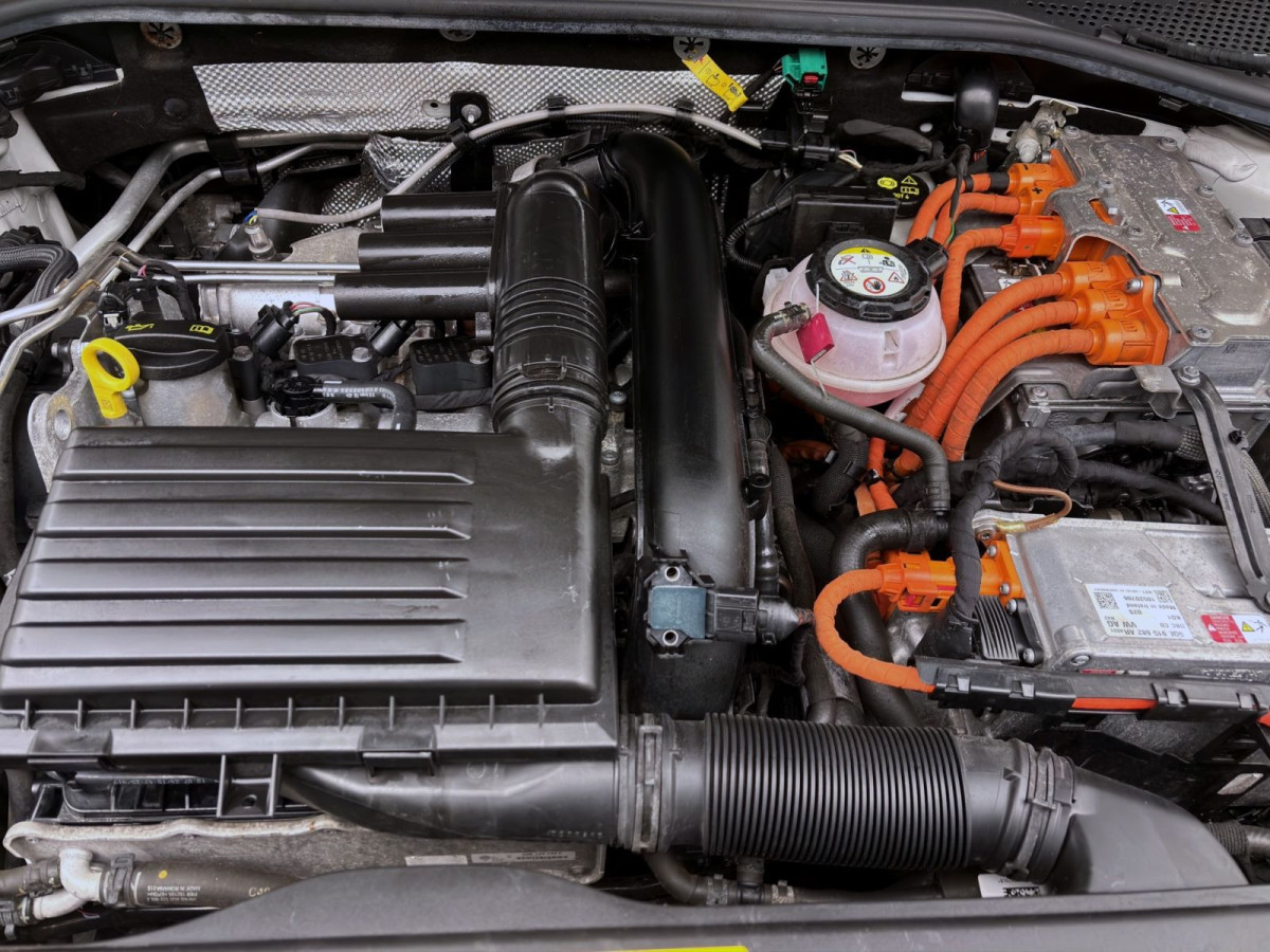 Thumb 17: Volkswagen Passat Variant 1.4 TSI eHybrid DSG GTE STDHZG AHK NAVI ACC