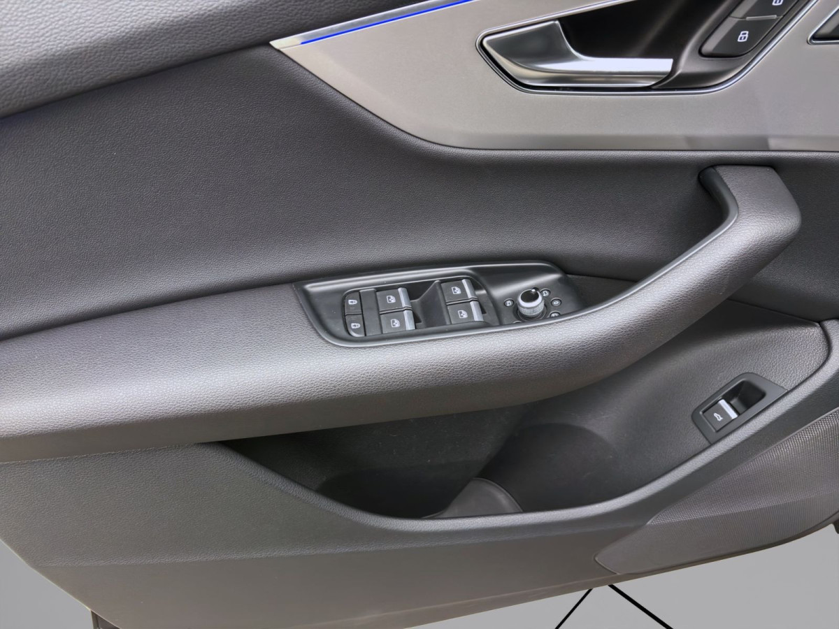 Thumb 9: Audi Q7 45 TDI Q S LINE PANO MATRIX NAVI KAMERA SITZHZG