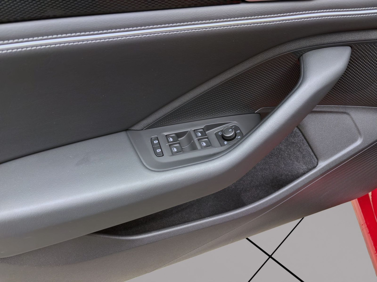 Thumb 9: Volkswagen Passat Variant 1.5 eTSI DSG BUSINESS AHK NAVI KAMERA