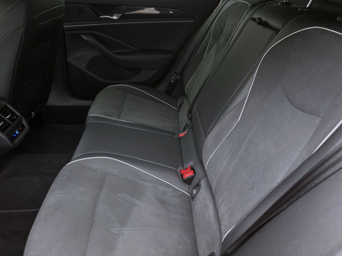 Thumb 14: Volkswagen Passat Variant 1.5 eTSI DSG BUSINESS AHK NAVI KAMERA