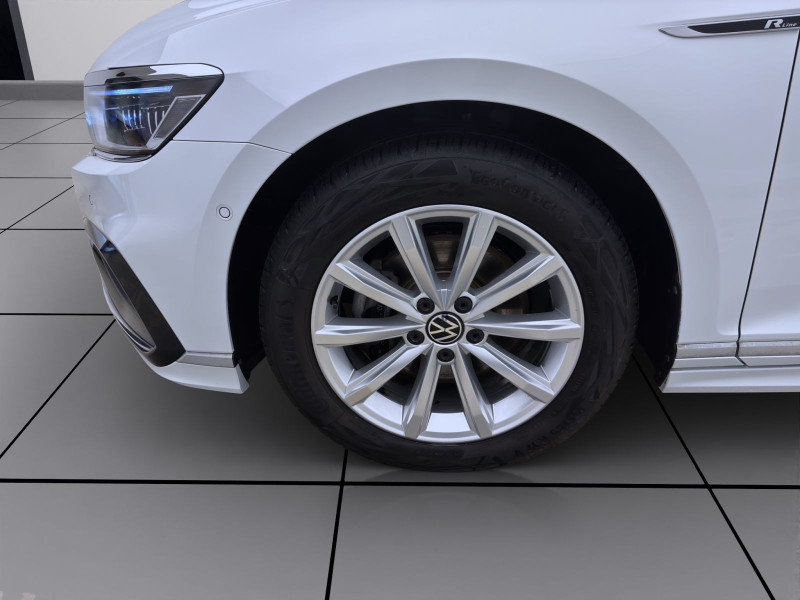 Bild 7: Volkswagen Passat Variant 2.0 TDI DSG R-LINE NAVI STDHZG AHK KLIMA