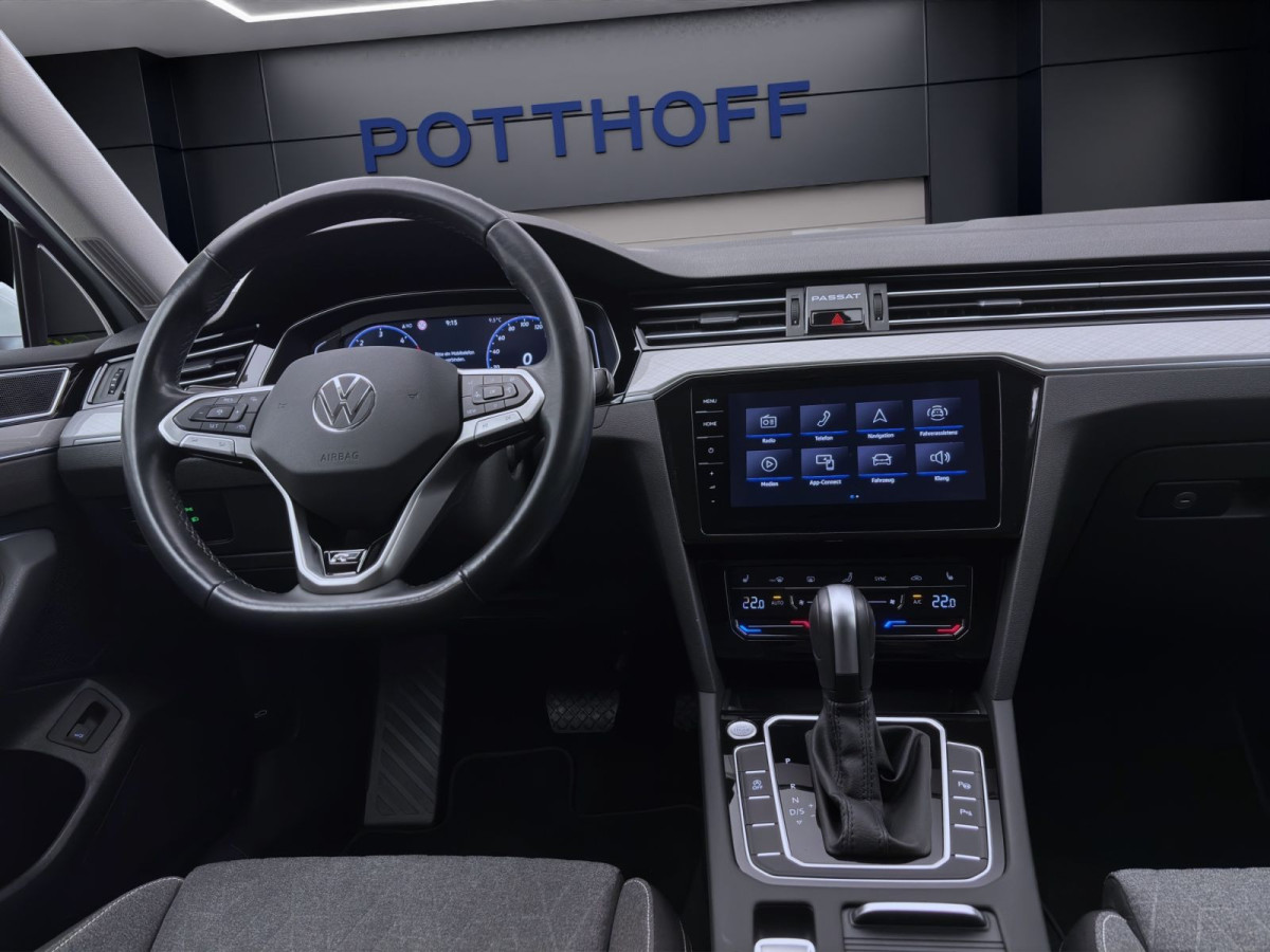 Thumb 12: Volkswagen Passat Variant 2.0 TDI DSG R-LINE NAVI STDHZG AHK KLIMA