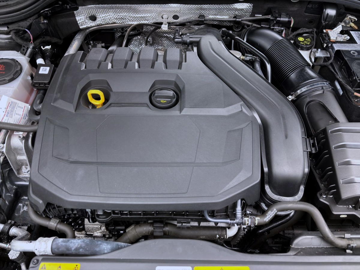 Thumb 17: Volkswagen Golf 1.5 TSI STYLE AHK NAVI KAMERA IQ.LIGHT