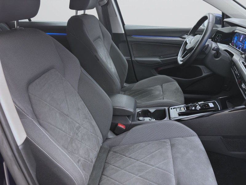 Bild 15: Volkswagen Golf Variant 2.0 TDI DSG STYLE STDHZG AHK NAVI LED+