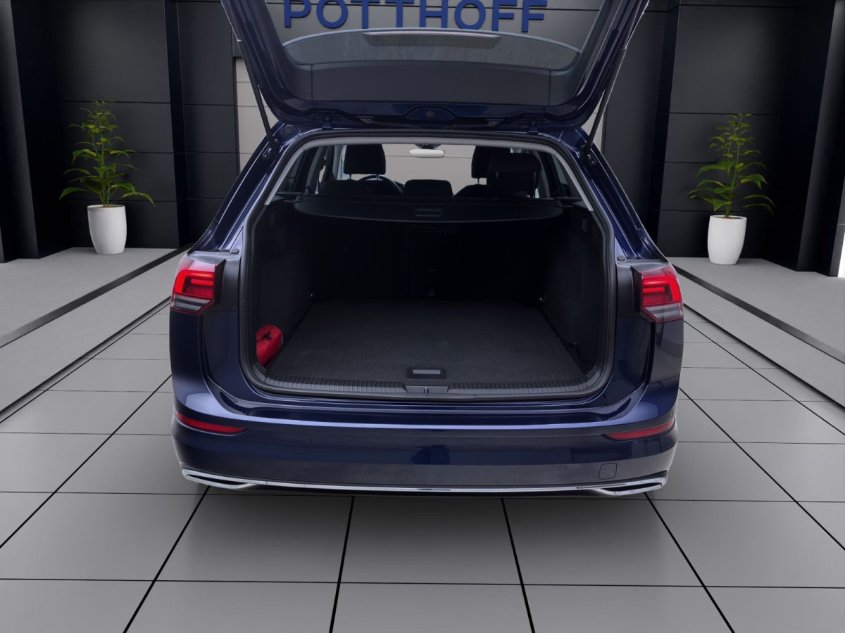 Thumb 3: Volkswagen Golf Variant 2.0 TDI DSG STYLE STDHZG AHK NAVI LED+