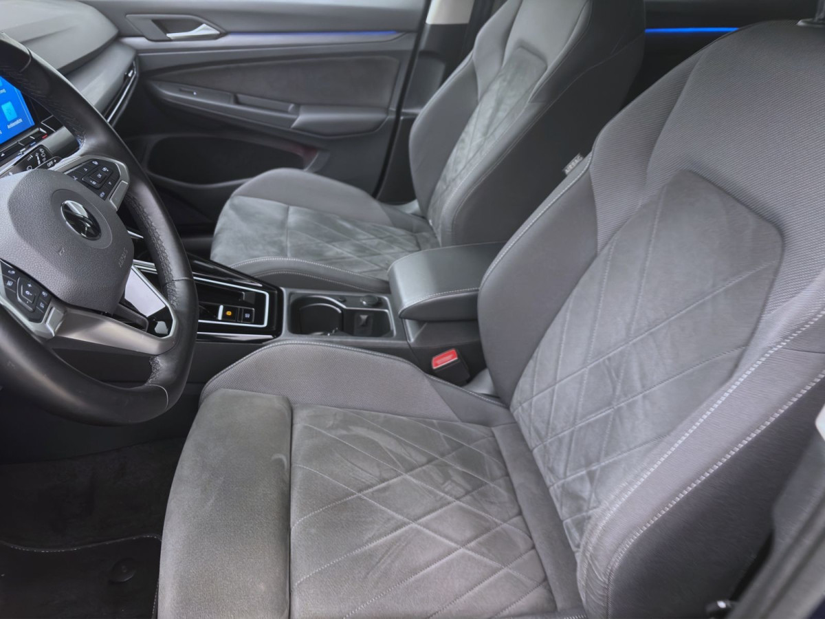 Thumb 8: Volkswagen Golf Variant 2.0 TDI DSG STYLE STDHZG AHK NAVI LED+