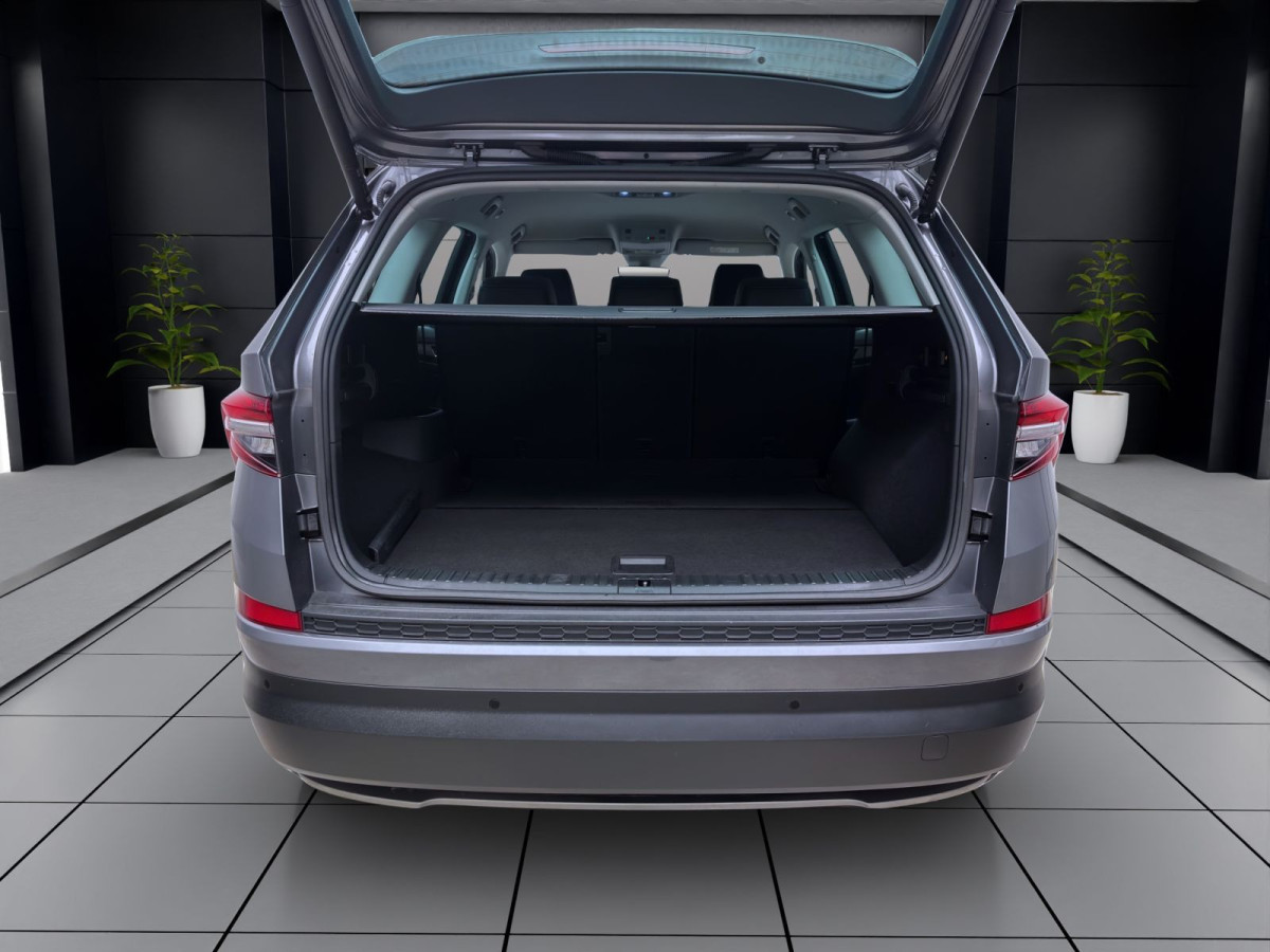 Thumb 3: Škoda Kodiaq 2.0 TDI DSG 4x4 STYLE NAVI AHK KLIMA KAMERA